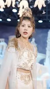 战神的美女老婆:爱与战争的传奇冒险